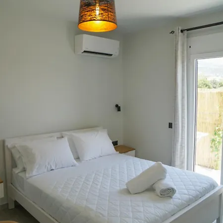 Mentoros * Karavádhos