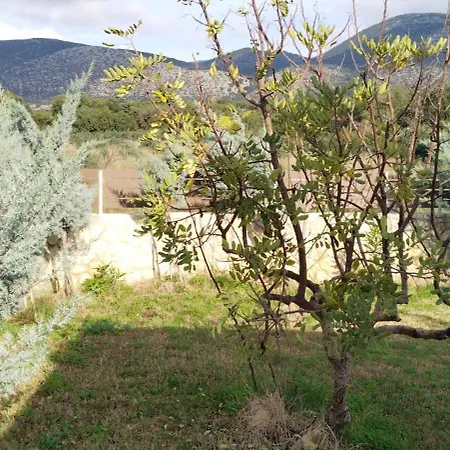 Villa Mentoros *
