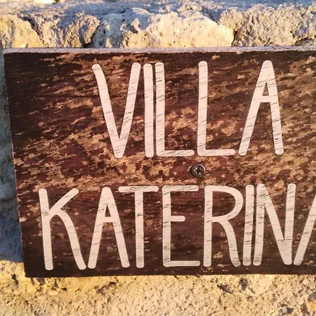 Mentoros Villa Karavados